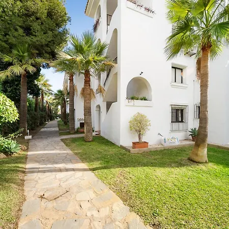 J02 Oasis De Calahonda -